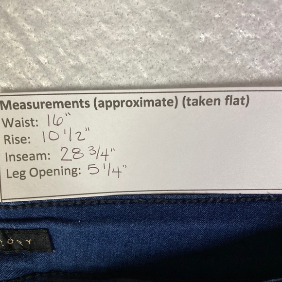 Truth & Theory Dark Wash Denim Stretchy Skinny Leg - Picture 2 of 9